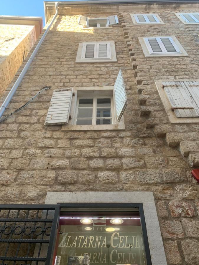 Sea Breeze Studio In The Heart Of Old Town,