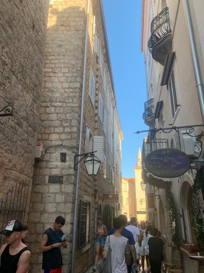 Sea Breeze Studio In The Heart Of Old Town, Apartment